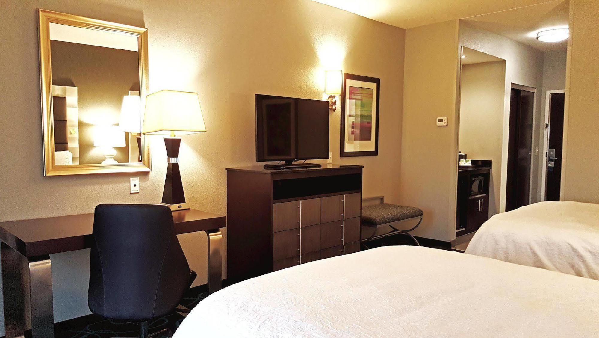 Hampton Inn Kearney Bagian luar foto